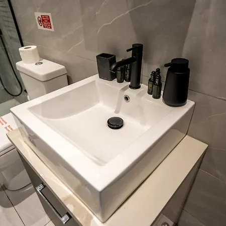 #als-black Orchid アパート